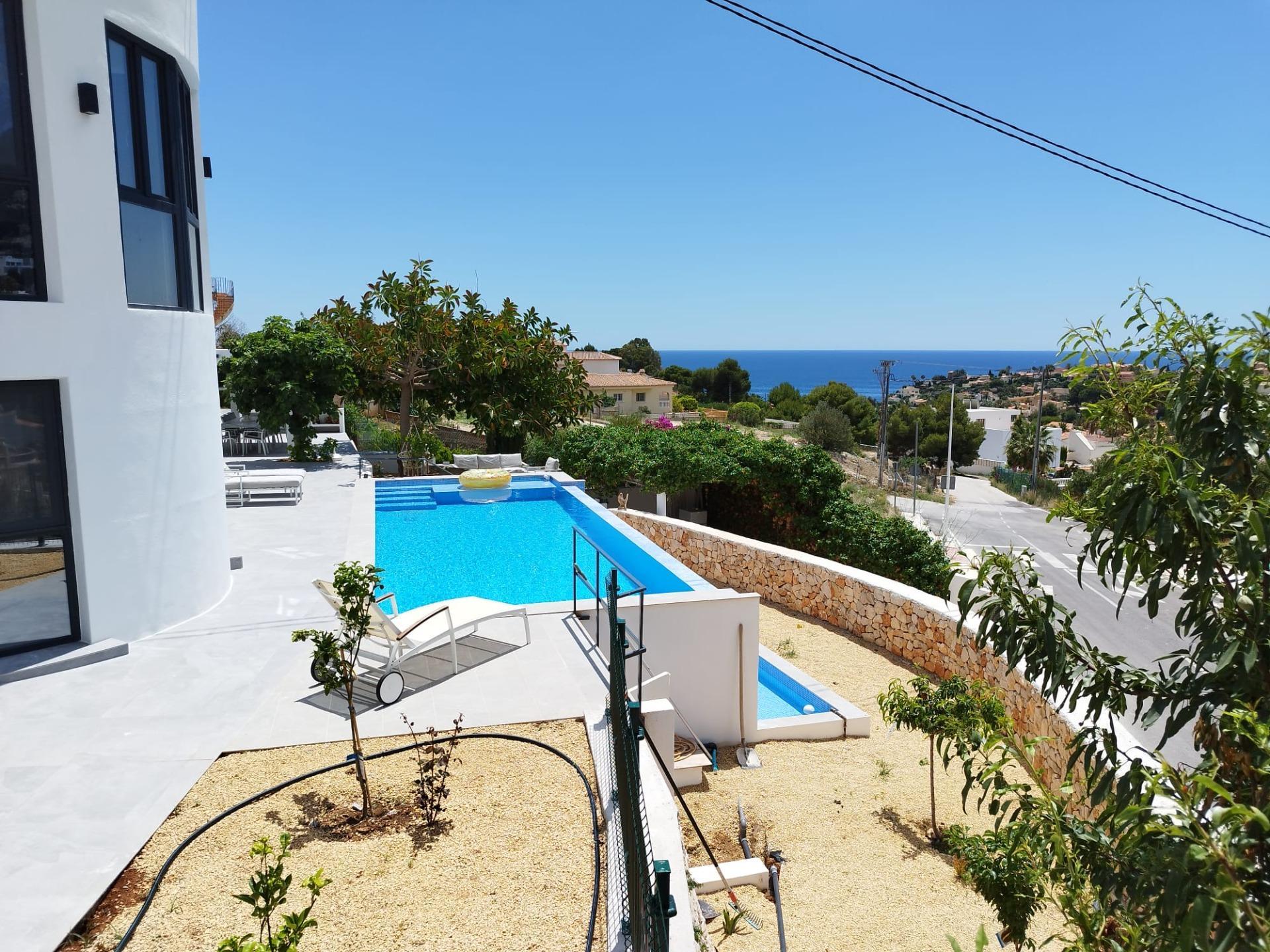 Villa entièrement rénovée avec vue sur la mer à Calpe