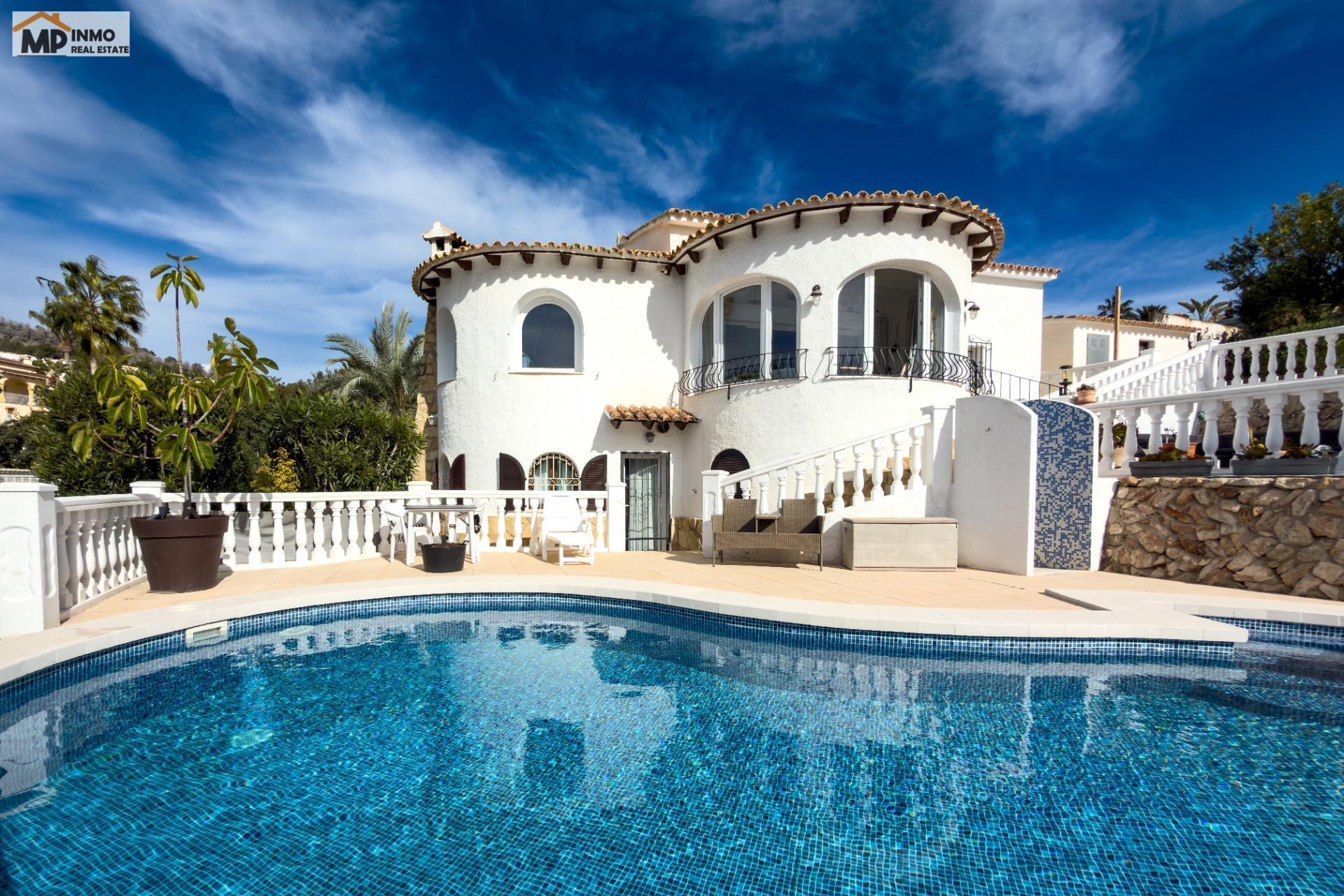 Bonita y luminosa villa con apartamento independiente en Calpe