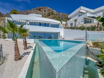 Top quality villa with stunning views of the Mediterranean Sea in Altea Hills