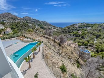 Villa von höchster Qualität mit herrlichem Blick auf das Mittelmeer in Altea Hills