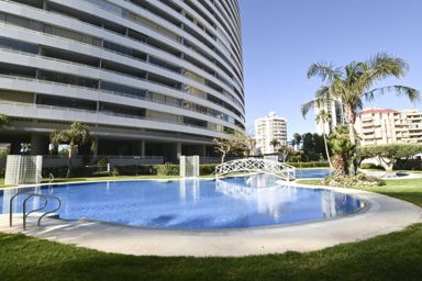 Appartement à 100 mètres de la plage "Arenal" et avec vue sur la mer Méditerranée