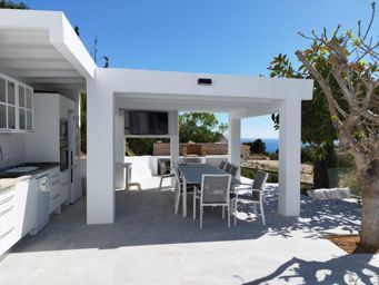 Komplett renovierte Villa mit Meerblick in Calpe