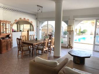 Preciosa villa ideal para un B&B en La Cometa, Calpe