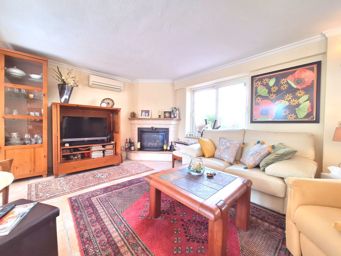 Villa mit Gästeapartment in Calpe