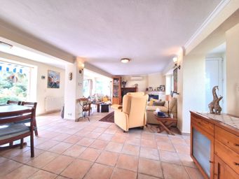 Villa mit Gästeapartment in Calpe