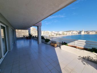 Appartement en première ligne de plage