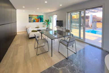Espectacular villa moderna con vistas y recién reformada en Calpe