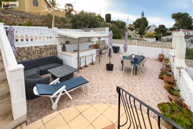 Bonita y luminosa villa con apartamento independiente en Calpe