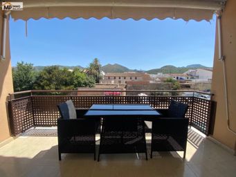 Luminoso apartamento con vistas a la montaña en Jalón