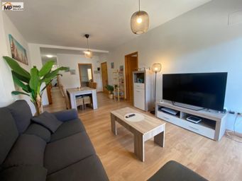 Luminoso apartamento con vistas a la montaña en Jalón