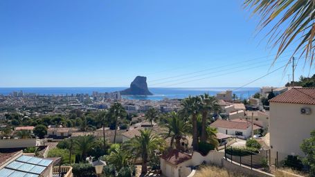 Terreno con espectaculares vistas al mar y al Peñón d'Ifach, Calpe