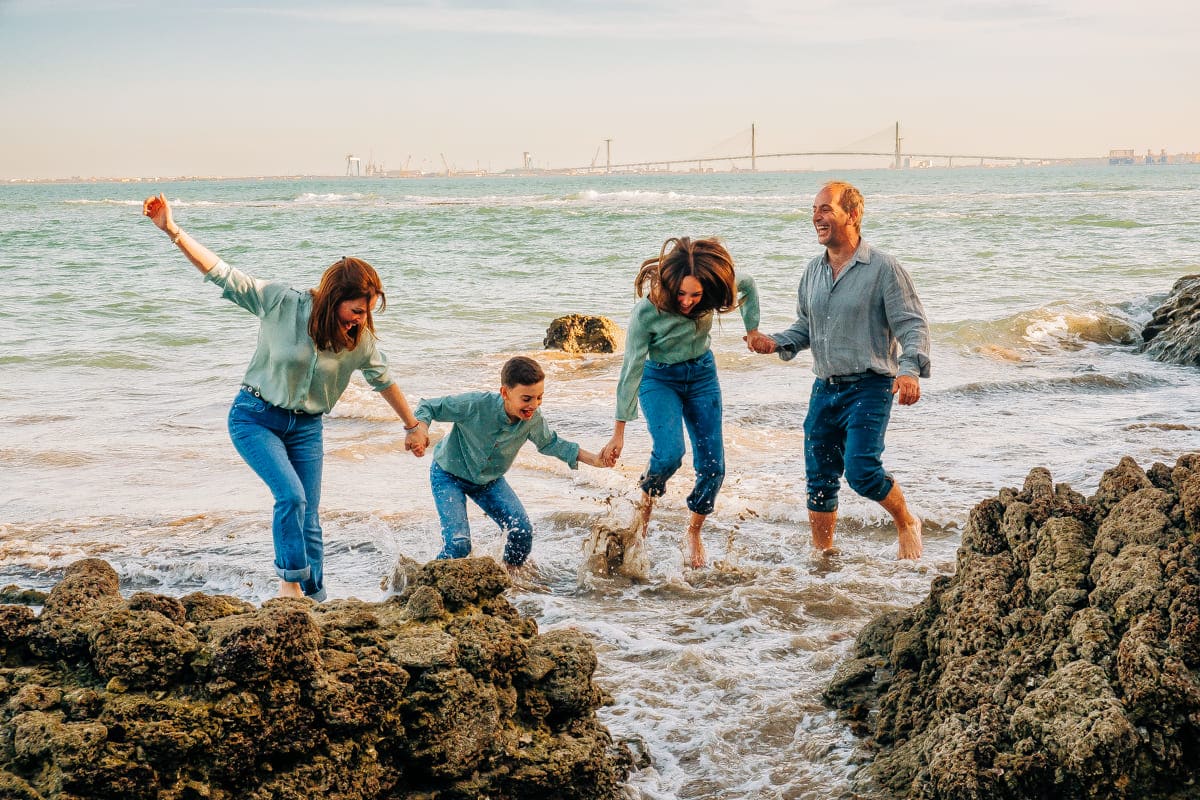 Momentos inolvidables en familia bajo el sol de la Costa Blanca.