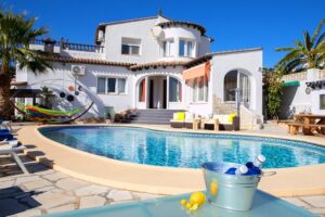 villa-de-lujo en moraira · club-moraira 800000€